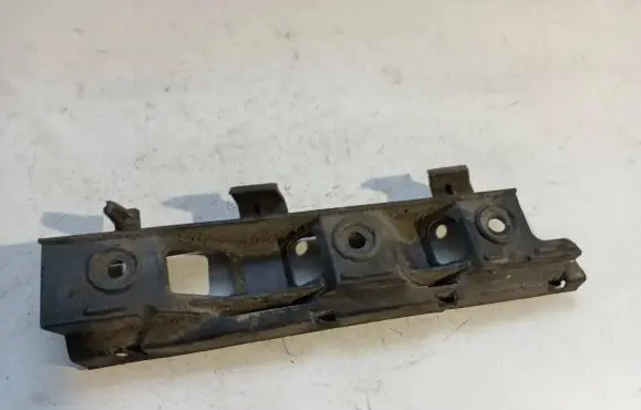Volkswagen PASSAT B6 Front bumper mounting bracket 3C0807183