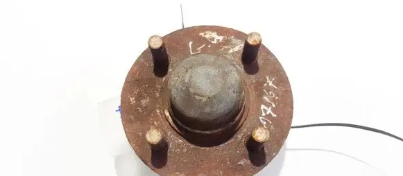 Nissan Almera Rear wheel hub