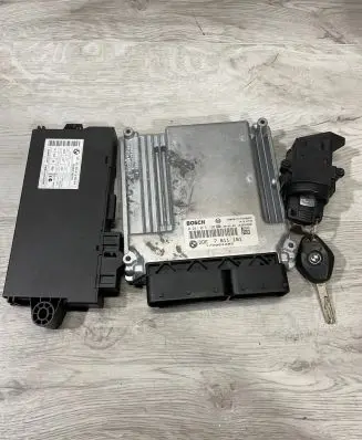 BMW 5 E60 E61 Engine control unit/module 7811151 170064085 9147216