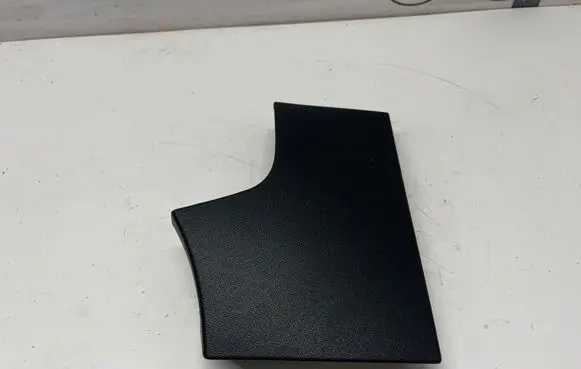 Opel Mokka B Dashboard lower bottom trim panel 9834684380