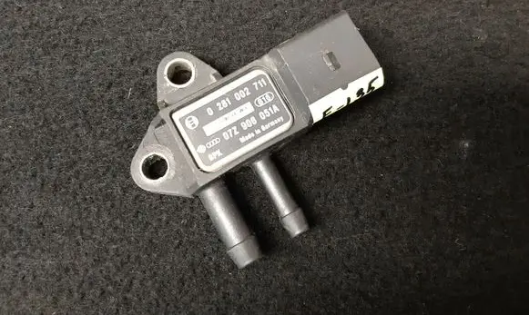 Skoda Superb B5 (3U) Exhaust gas pressure sensor 07Z906051A 0281002711