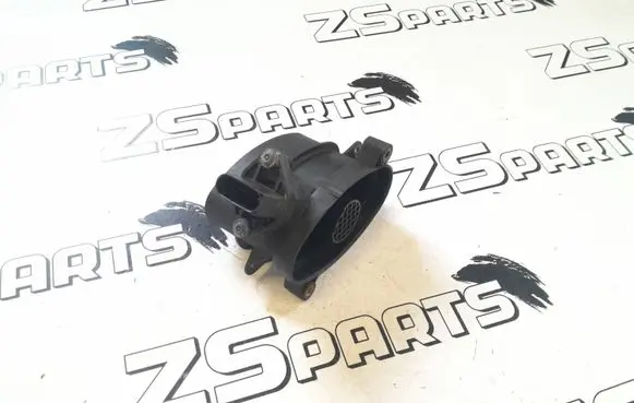BMW 5 E39 Mass air flow meter 7787076 0928400468