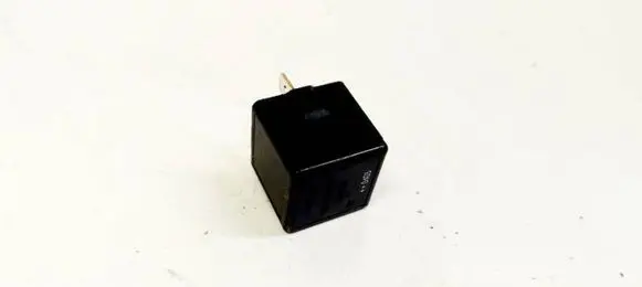 Volvo S40, V40 Other relay MB953381 V23134B52X240