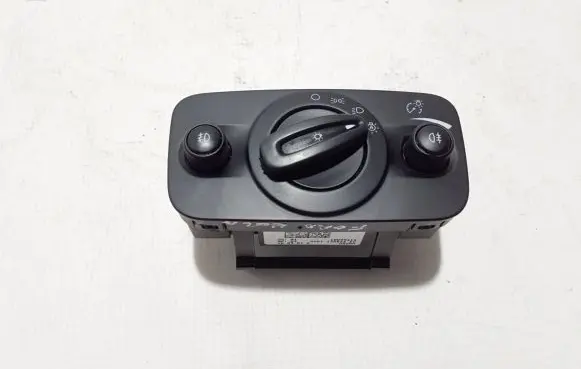 Ford Kuga II Light switch AV6T13A024EC