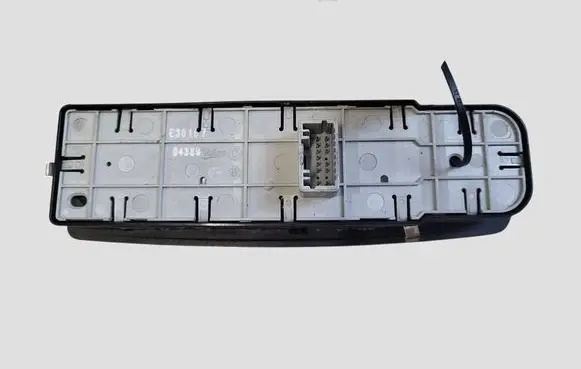 Renault Laguna III Electric window control switch 809610006RC E30167