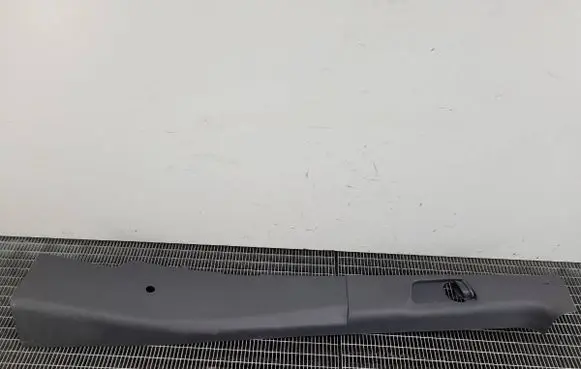 (A) pillar trim