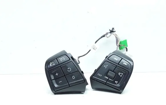 Volvo S60 Steering wheel buttons/switches 31334457 31334463 31332911