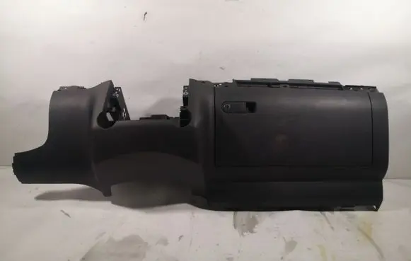 Volkswagen Touareg I Glove box 7L685890475R
