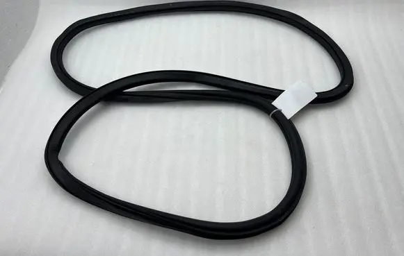 Audi Q2 - Front door rubber seal 81A831721B