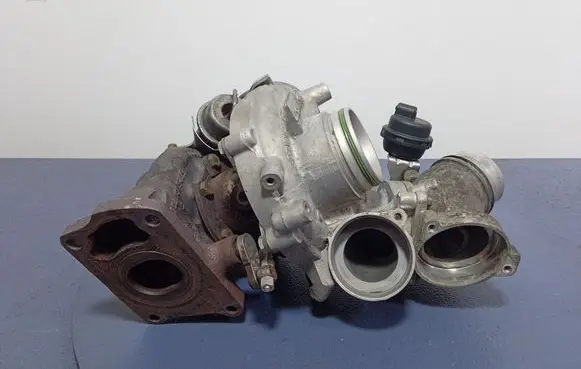 BMW 5 F10 F11 Turbo system vacuum part 7808166