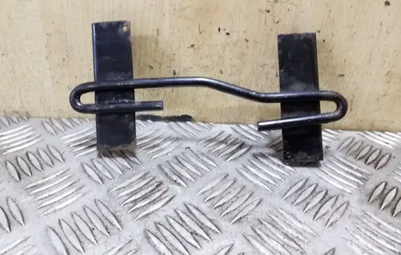 Mitsubishi Outlander Battery bracket 