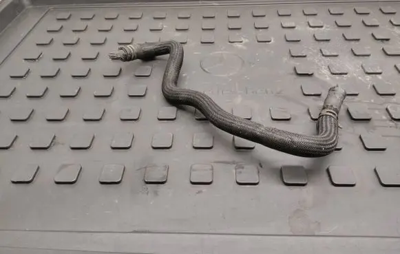 Mercedes-Benz Citan W415 Engine coolant pipe/hose