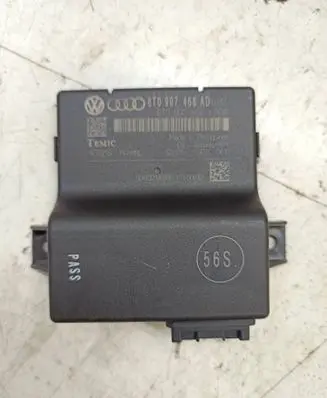 Audi A5 8T 8F Gateway control module 8T0907468AD 120111 8T0907468K