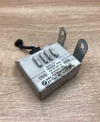 BMW 5 E39 Alarm control unit/module 3405815 2635358 WithPlug