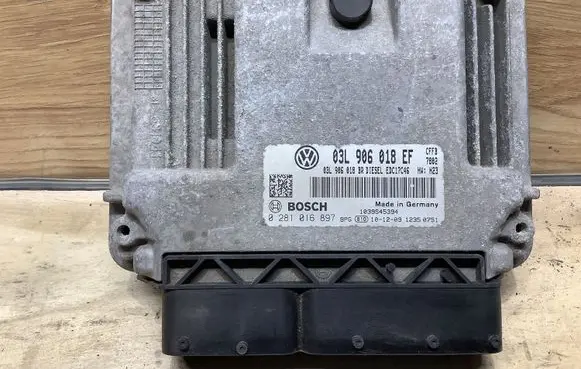 Skoda Superb B6 (3T) Engine control unit/module 03L906018EF 0281016897