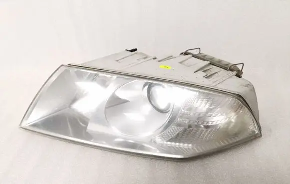 Skoda Octavia Mk2 (1Z) Headlight/headlamp