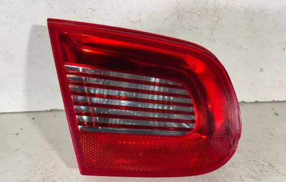 Volkswagen Eos Tailgate rear/tail lights