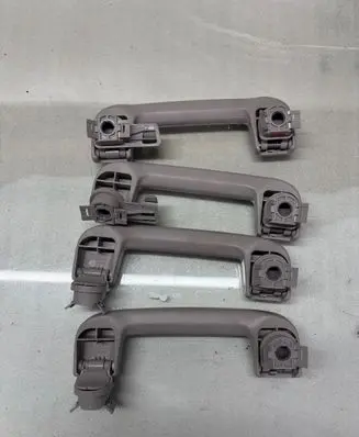 Volvo V60 A set of handles for the ceiling 31305679
