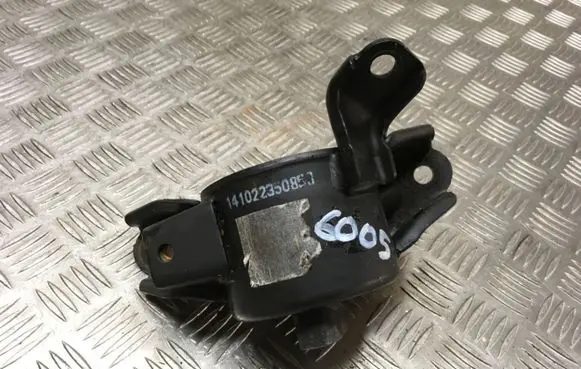Hyundai i40 Engine mount bracket 4K2006 14102235053