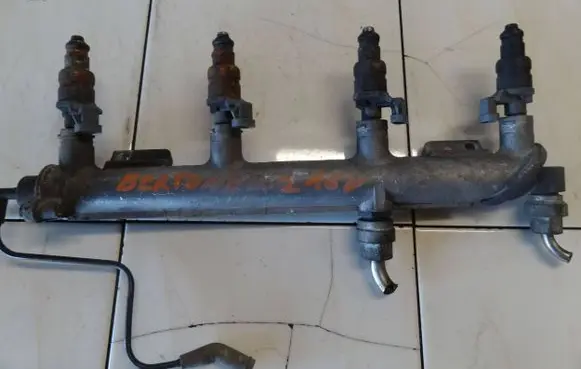 Opel Astra G Fuel main line pipe