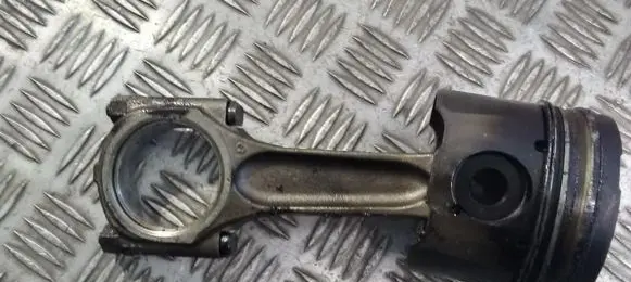 Citroen C5 Piston with connecting rod RHZ