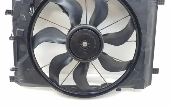 Mercedes-Benz CLA C117 X117 W117 Radiator cooling fan shroud A2465000064