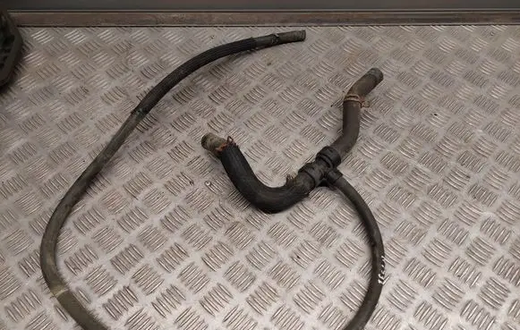 Tesla Model S Engine coolant pipe/hose 600734900F
