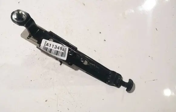 Mazda 3 II Seat belt adjustment rail