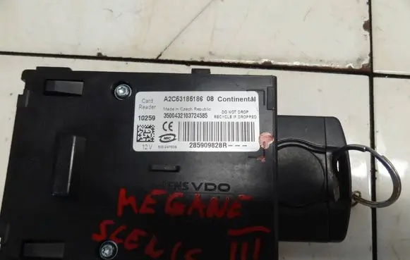 Renault Megane III Ignition lock A2C53185186 285909828R
