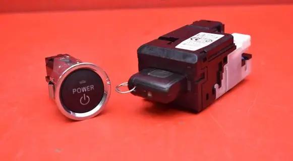 Toyota Prius (XW30) Ignition lock 626399-000