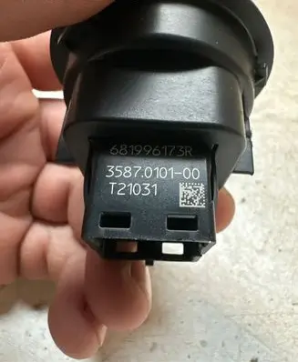 Dacia Spring Passenger airbag on/off switch 681996173R