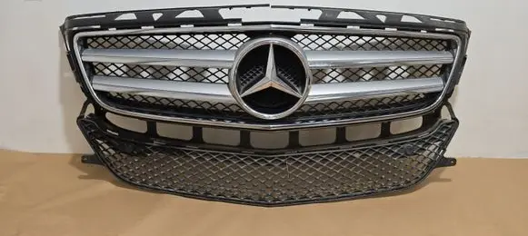 Mercedes-Benz CLS C218 X218 Front grill A218880060 A218885002