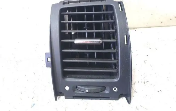 Honda CR-V Dashboard side air vent grill/cover trim