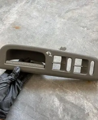 Volkswagen Sharan Electric window control switch 7M3867171K