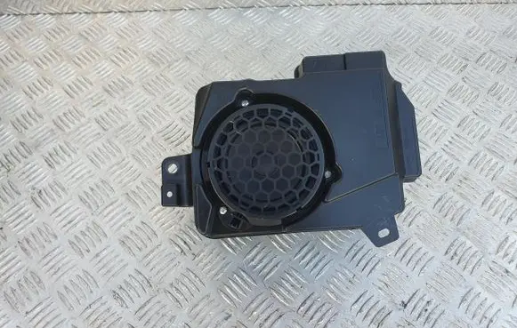 Mazda 3 Subwoofer speaker BDGF6696Y