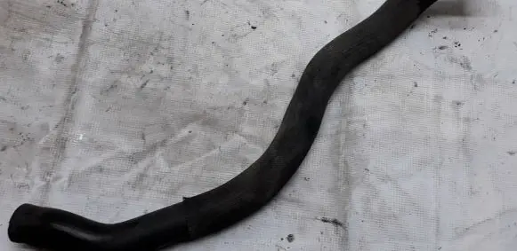Volvo XC90 Engine coolant pipe/hose