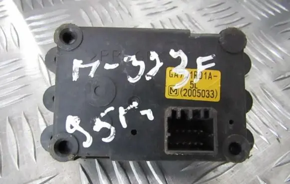 Mazda 323 F Air flap motor/actuator ga701r01a
