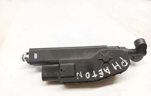 Volkswagen Phaeton Headlight washer spray nozzle 3D0955978B 412460890010