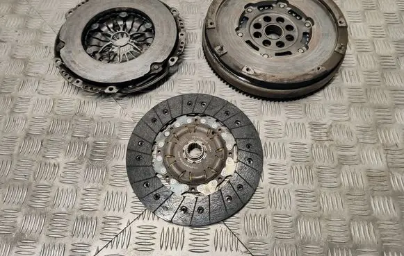 Ford Mondeo MK V Clutch set kit DS707563AE DS7Q7550AA DS7Q6477AB
