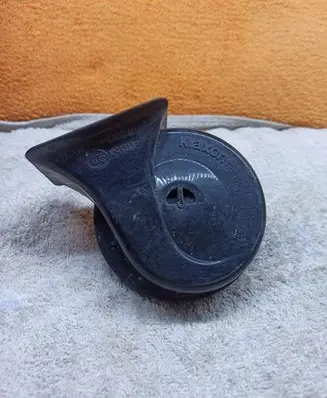 BMW 5 E60 E61 Horn signal