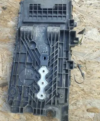 Ford Mondeo MK V Battery tray DG9310723A