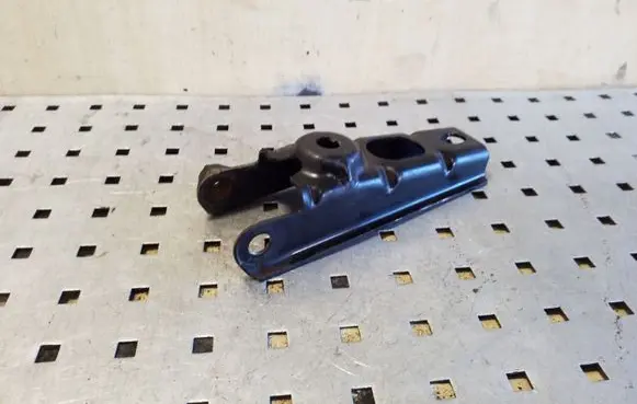 Dacia Sandero Engine mounting bracket 113325214R