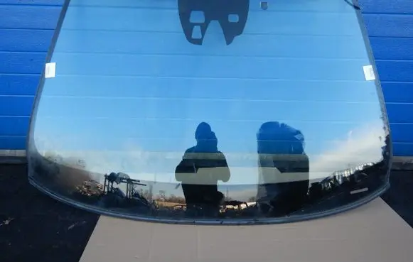 Volvo S60 Front windscreen/windshield window ZAMIENNIK