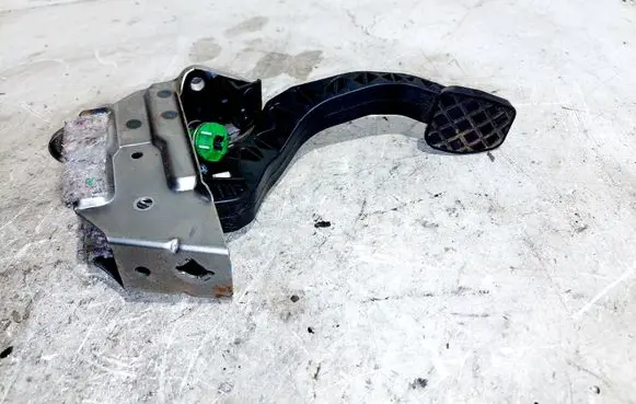 Clutch pedal