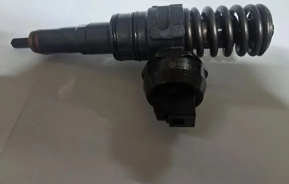 Seat Altea Fuel injector 038130073AG