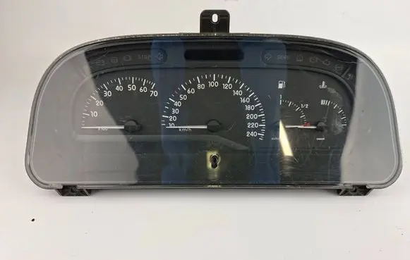 Renault Laguna I Speedometer (instrument cluster)