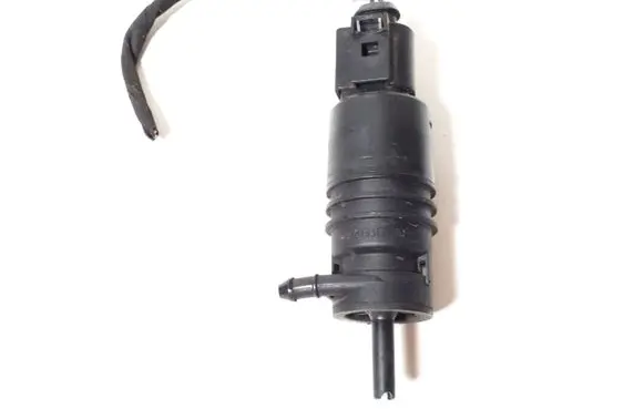 Mercedes-Benz SLK R172 Windscreen/windshield washer pump A2218690121