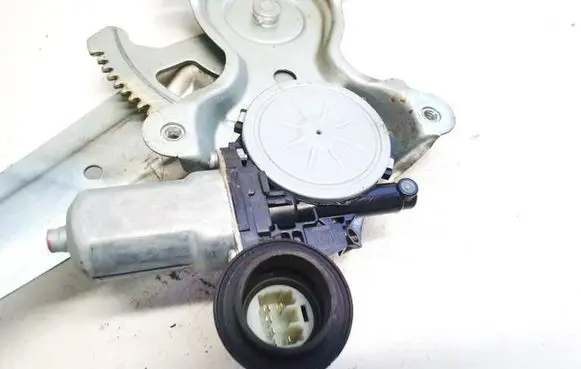 Toyota Urban Cruiser (XP110) Rear door window regulator motor 8571035180 85710-35180