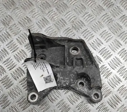 Land Rover Range Rover Evoque L538 Engine mounting bracket GJ326P096AF