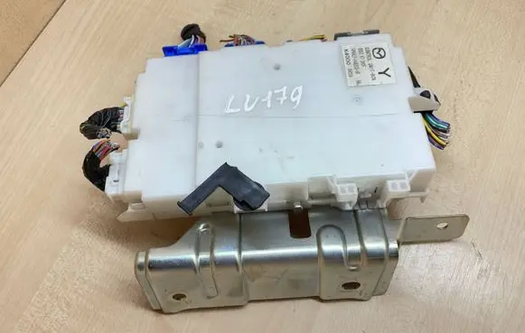 Mazda 3 II Central body control module VP8ALF14B205HF BDG767560F